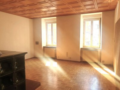 Renovierungsbedürftig in top Zentrumslage!