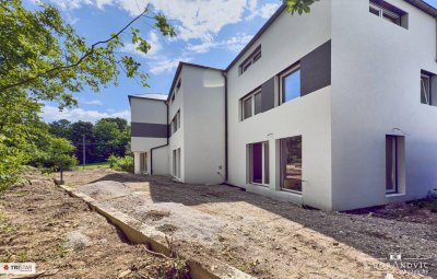 NEU! ++ ZIEGELMASSIV ++ BEZUGSFERTIG ++ 12 REIHENHÄUSER ++ 2 PKW-STELLPLÄTZE PRO HAUS ++ GARTEN &amp; TERRASSE ++ SCHLÜSSELFERTIG ++ FISCHAMEND ++