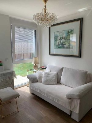 schöne 2-Zimmer Wohnung mit kleinem Garten in Kurparknähe