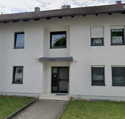 Stilvolle, modernisierte 1,5-Zimmer-Wohnung mit geh. Innenausstattung mit Balkon und EBK