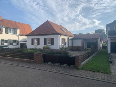 Schönes und gepflegtes freistehendes 3-Zimmer-Einfamilienhaus in ruhiger Wohnlage von Römerberg