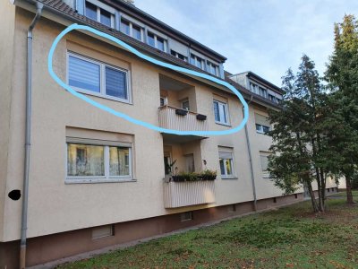 Modernisierte 4-Zimmer-Wohnung, zwei Balkone, Gartenanteil und EBK in Karlsruhe von privat