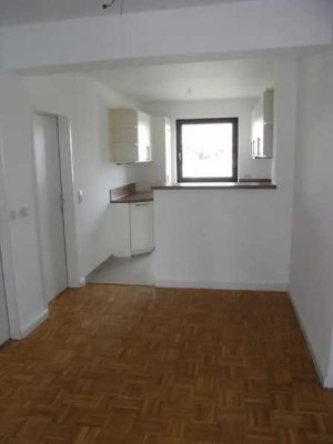 Attraktive Eigentumswohnung mit 2 Balkonen - vermietet 3-Zimmer-Wohnung im 3. OG inkl. Stellplatz