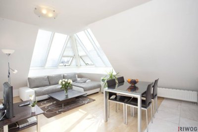 vollmöblierte Dachgeschosswohnung im Altbau *** 3 Gehminuten zum AKH Wien bzw zur Alser Straße