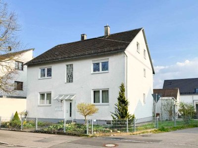 Ulm-Lehr liebevoll gepflegtes Zweifamilienhaus mit 2 Garagen, 2 EBK's, Wintergarten und Balkon