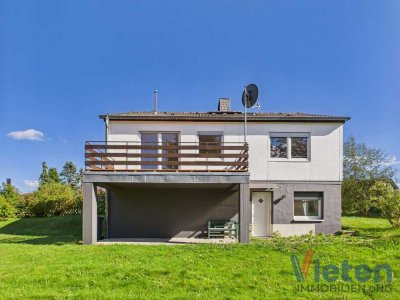 Charmanter Bungalow mit ausgebautem Souterrain in Hellenthal-Hollerath