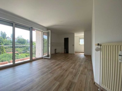 Exklusive, vollständig renovierte 1,5-Zimmer-Wohnung mit Balkon in Stadtverband Saarbrücken (Kreis)