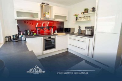 Moderne 2-Zimmer-Wohnung mit Loggia, Einbauküche und Stellplatz in zentraler Lage von Garbsen