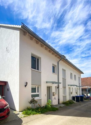 Neuwertig und energieeffizient  – stilvolles Reihenendhaus  in traumhafter Lage