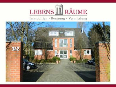 +++ Helle Dachwohnung in Stadtwaldnähe +++