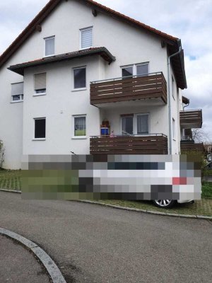 Klein, aber oho - 1,5 Zimmer Gemütlichkeit plus private Garage.