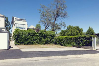 Architektonisch-ästhetisches Naturjuwel am Fuße des Wilhelminenbergs – außergewöhnliche Maisonette mit Privatgarten und Schwimmbiotop