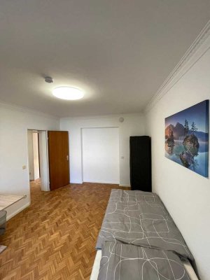 �Zimmer in 3er-WG in der Hermann-Böse-Straße frei