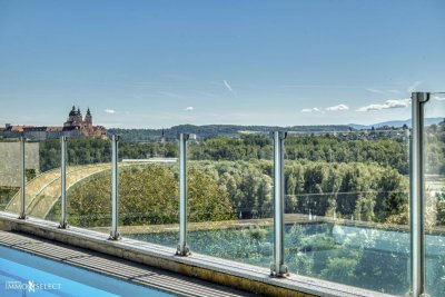 „Exklusives Zuhause mit Pool und traumhaftem Donaupanorama“