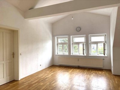 GNIGL/NÄHE ZIB: Geräumige, schöne 3-Zimmer-Altbauwohnung, 4. Stock ohne Lift