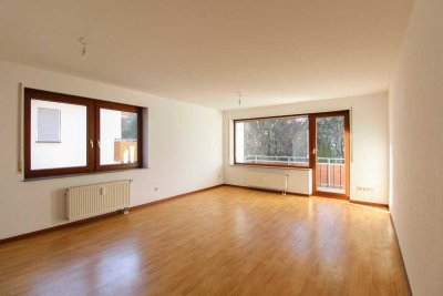 Bezugsfreie 3-Zimmer-Wohnung mit Balkon und Garage in ruhiger Lage