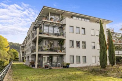 Rheinnahe Residenz: Exklusive Wohnung mit Panorama-Terrasse in Königswinter