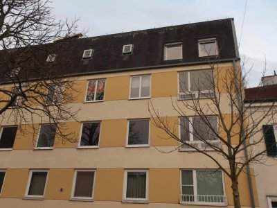 4-ZIMMER-WOHNUNG! DACHTERRASSENTRAUM mit FERNSICHT! BEFRISTET! NÄHE SAARPLATZ!