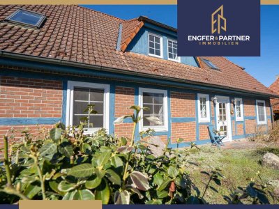 +++ RESERVIERT +++ DHH mit Charme – Fachwerk, Kamin & Sauna auf großzügigem Grundstück