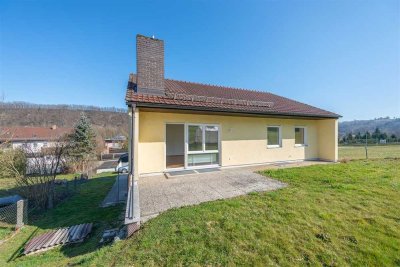 Bezaubernde 4-Zimmer-Wohnung mit Garten!