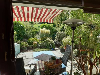Schönes kleines Appartment im Grünen mit eigenem Garten