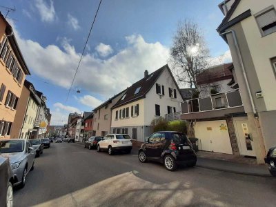 Altbau in Zentrum - charmantes Wohnhaus