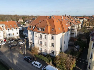 Frisch sanierte Gründerzeit Wohnung mit sonnigem Balkon (sofort bezugsfrei)