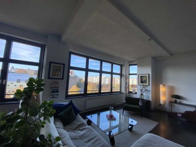 Einzigartige Loftwohnung mit Blick auf das Engelbecken - möbiliert inkl. allen Nebenkosten