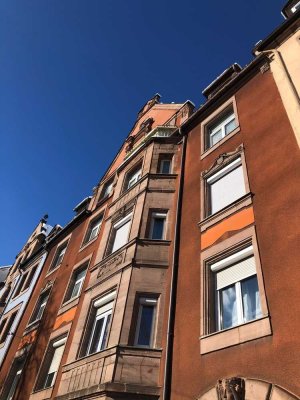 3-Zimmer Altbau-Wohnung mit Balkon im 3. OG 92qm in Nürnberg-Glockenhof