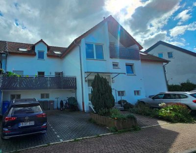 Helle 2-Zimmer Dachgeschosswohnung mit Balkon in Bad Vilbel