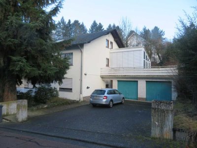 Keine Käuferprovision ! 2 Familienhaus mit Wintergarten und Doppelgarage in Kurparknähe..