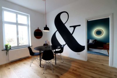 Komplett Sanierte Altbauwohnung, komplett Möbliert, mit Küche und großem Balkon