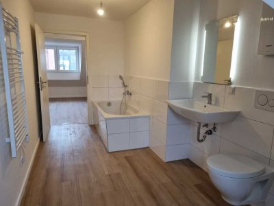 Top sanierte DG-Wohnung im Herzen der Stadt – ab sofort verfügbar