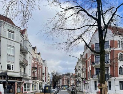 Charmante 2-Zimmer-Wohnung mit Altbauflair - kernsaniert & sofort verfügbar