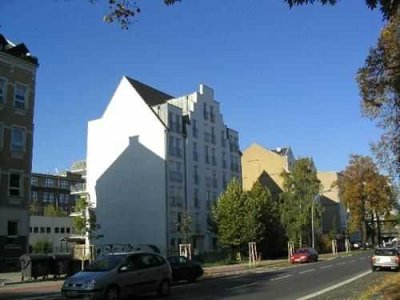 *** Günstige 1-Zimmer mit EBK, Aufzug, Gartenterrasse und Wannenbad in Uninähe!! ***