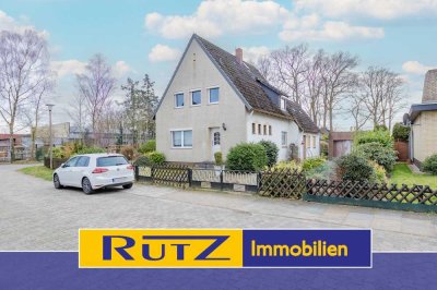 Delmenhorst-Annenheide | Sanierungsbedürftiges Einfamilienhaus mit 5 Zimmern, Teilkeller und Garage