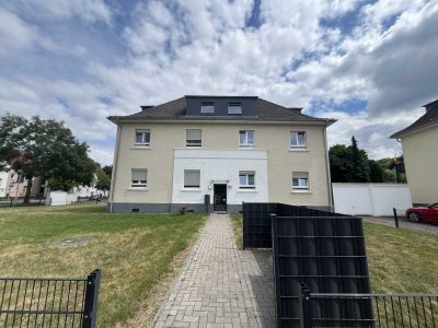 Stilvolle Dachgeschosswohnung mit Charakter – Modernisiert, ruhig gelegen & sofort bezugsbereit