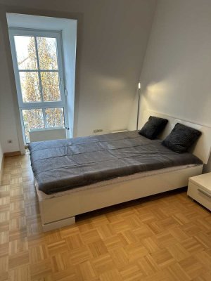 Gemütliche voll möblierte und ausgestattete Dachgeschoss-Wohnung nähe Coppiplatz