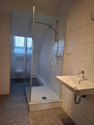 Fernwärme, Top-Lage, neues Bad, WG-geeignet, provisionsfrei