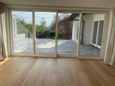 Helle 4-Zimmer-Wohnung mit großer Terrasse, Garten und Garage – ruhige Lage in Bollschweil