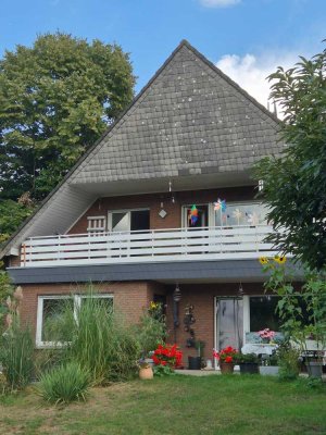 Helle 3-Zimmer Dachgeschosswohnung im Zweifamilienhaus mit Balkon in Haltern am See