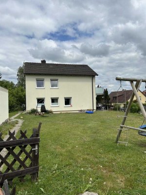 Preiswertes 5-Zimmer-Haus in Regnitzlosau