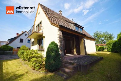 Charme & Potenzial: Ein Haus in Hösbach, das darauf wartet, wachgeküsst zu werden!