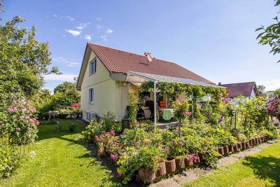 Haus mit großem Garten und beheiztem Pool