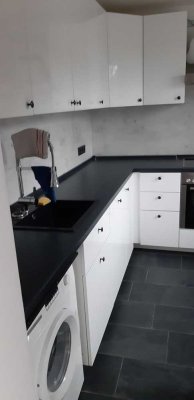 Ansprechende und sanierte 3,5-Raum-Wohnung mit geh. Innenausstattung mit Balkon und EBK in Celle