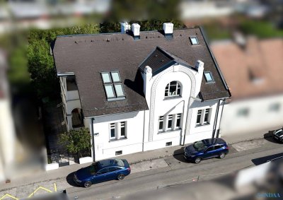 COTTAGE-VILLA – NUR NICHT IM COTTAGE-VIERTEL!