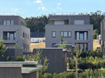 Neubau 4-Zimmer-Wohnung mit Loggia