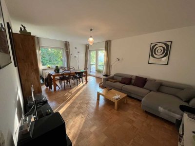 Schönblick/Winkelwiese: Bezugsfreie, sehr gepflegte 2-Zimmerwohnung mit Balkon und Pkw-Stellpatz