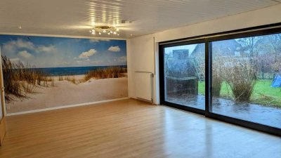Ideal - in 20 Minuten am Nordsee-Strand - 
Schönes Einfamilienhaus mit 2 Terrassen und schönem Gart