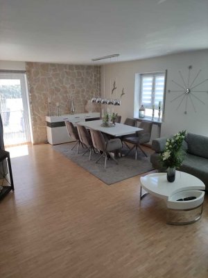 Helle und moderne 3-Zimmer-Erdgeschoss-ETW mit Terrasse und Stellplätzen